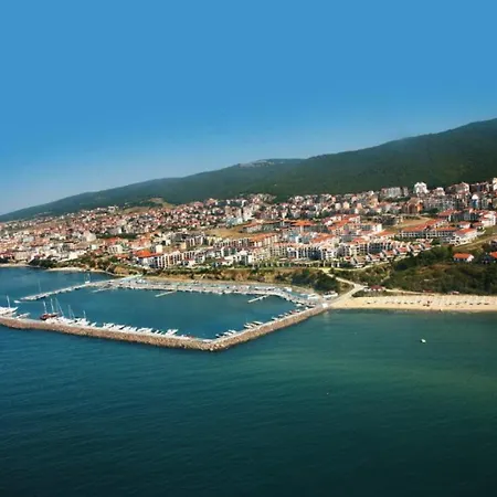 Apartment Horizon 11 'в' *